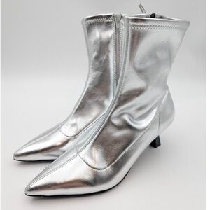 Abound Erinn Boot In Silver Metallic